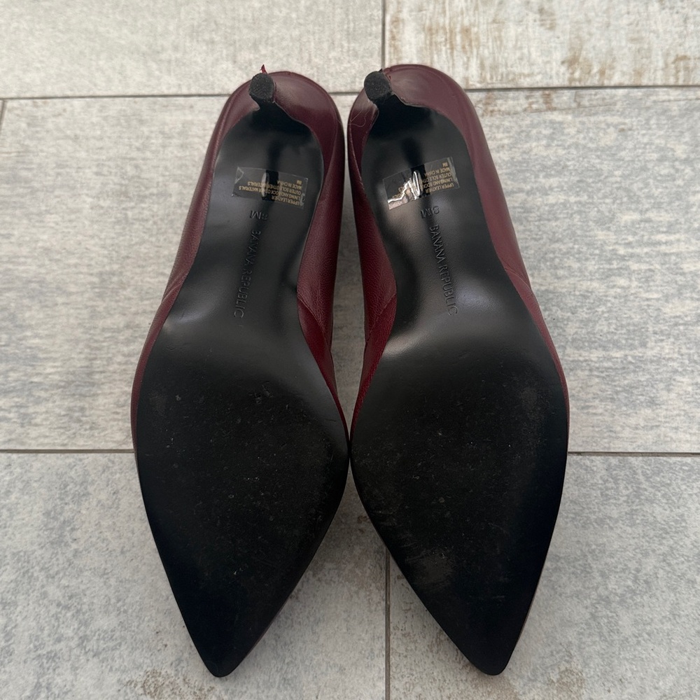 Banana Republic Burgundy Heels - Picture 6 of 8